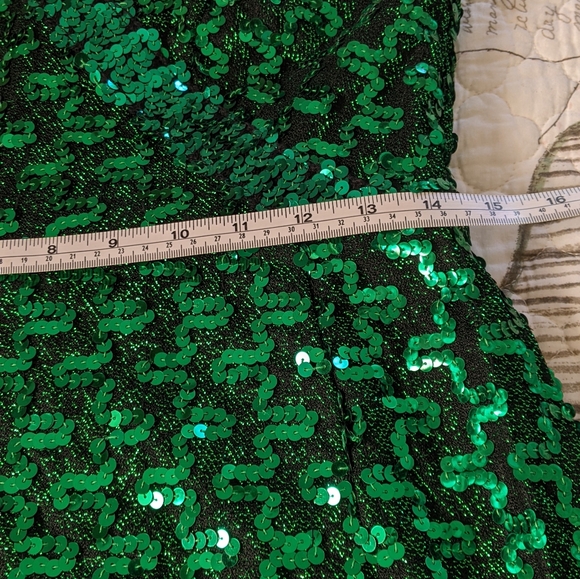 Lilli Diamond California Vintage Sequin Gown. Size 10 - Picture 13 of 13